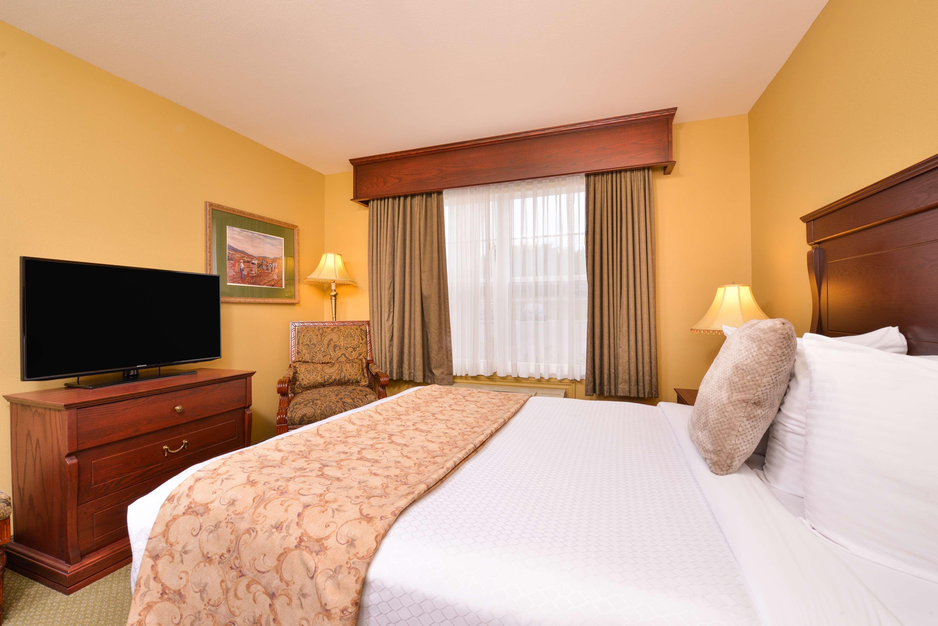 Western Grand-sault & Hotel 3*