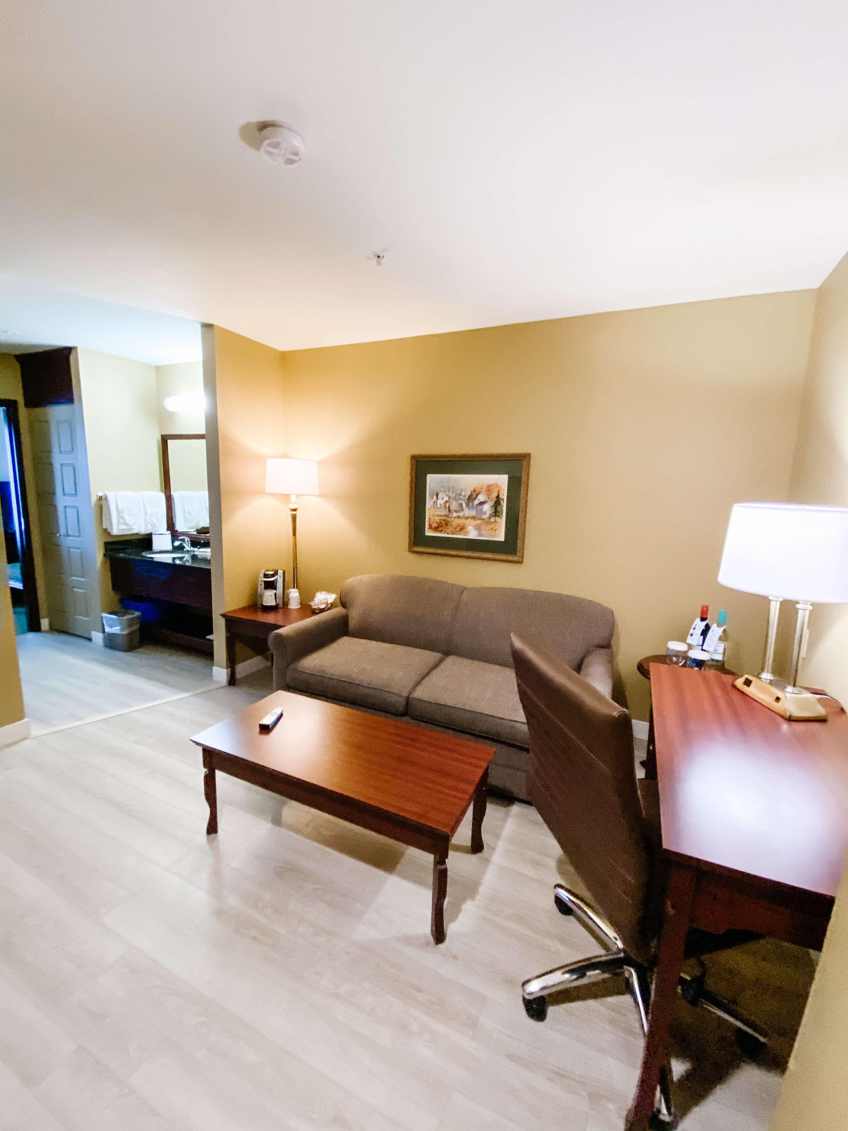 Western Grand-sault & Hotel 3*